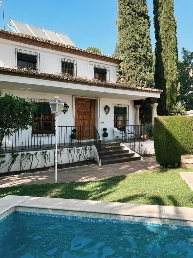 Villa A Los Pies De La Alhambra Granada Bagian luar foto